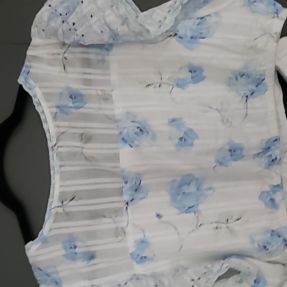 Dress - Picture 6 of 8
